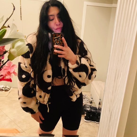 Urban Outfitters Nwt Yin Yang Sherpa 